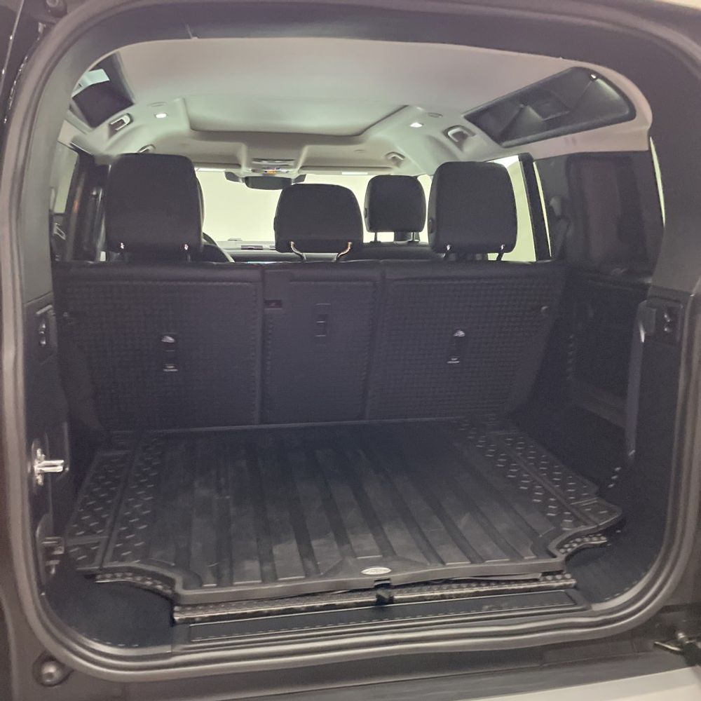 2023 Land Rover Defender 110 S