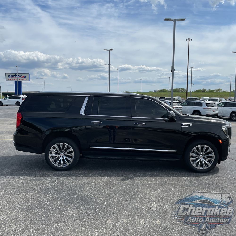 2022 GMC Yukon XL Denali