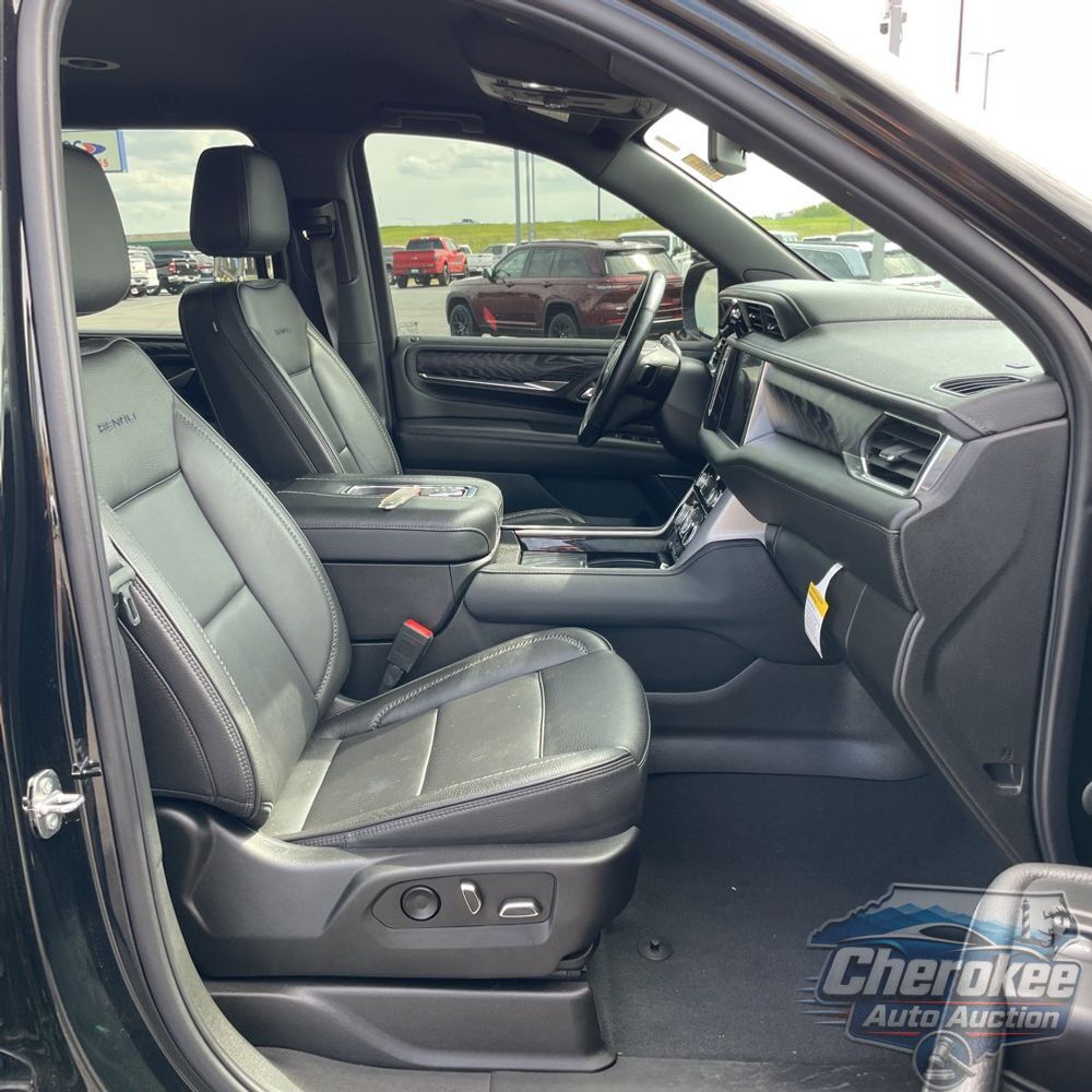 2022 GMC Yukon XL Denali