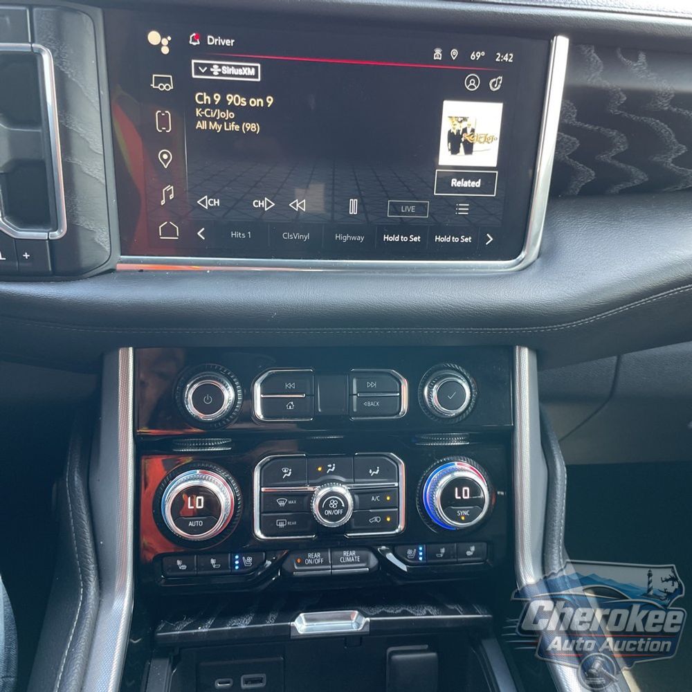 2022 GMC Yukon XL Denali