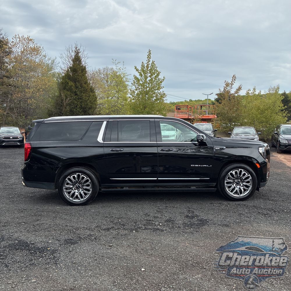 2023 GMC Yukon XL Denali Ultimate