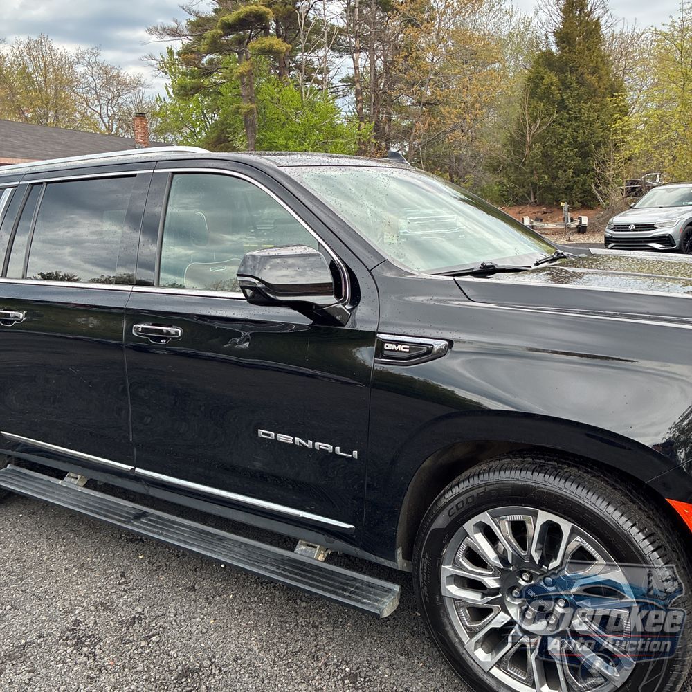 2023 GMC Yukon XL Denali Ultimate
