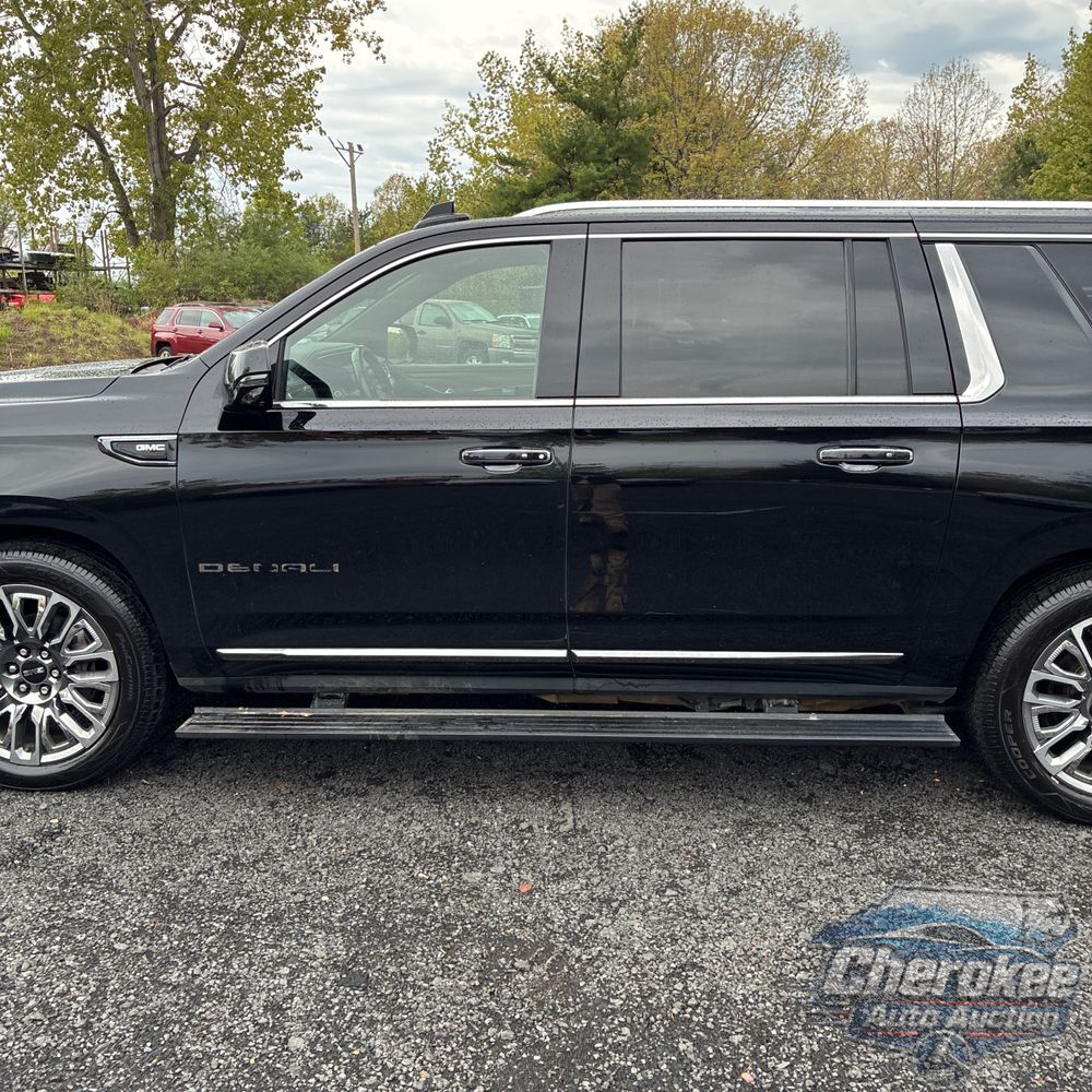 2023 GMC Yukon XL Denali Ultimate