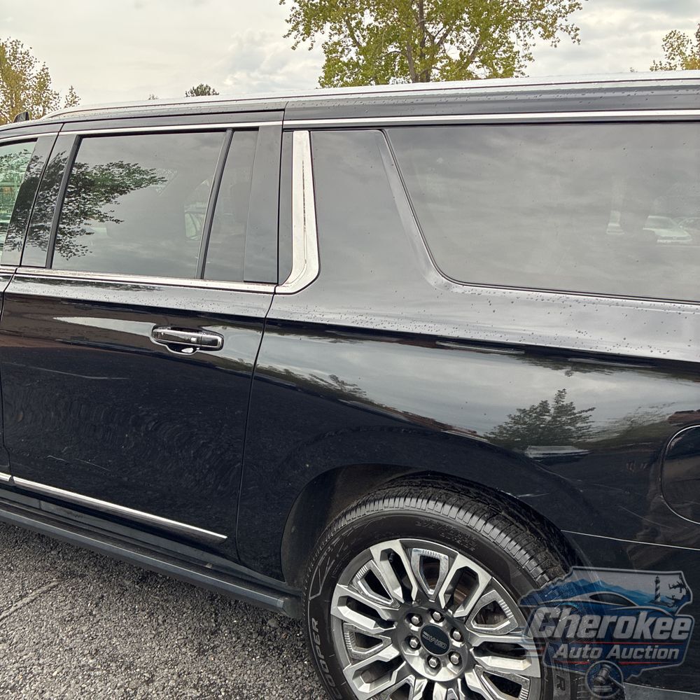 2023 GMC Yukon XL Denali Ultimate