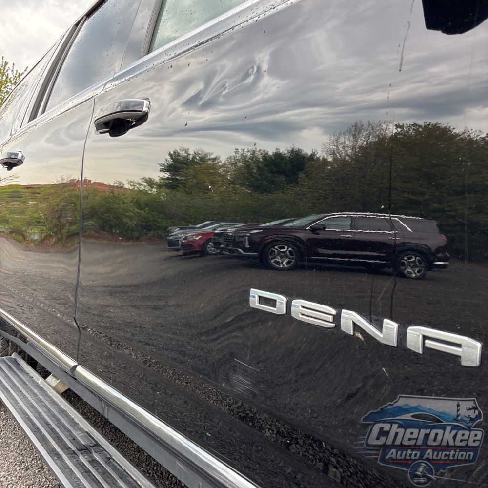 2023 GMC Yukon XL Denali Ultimate
