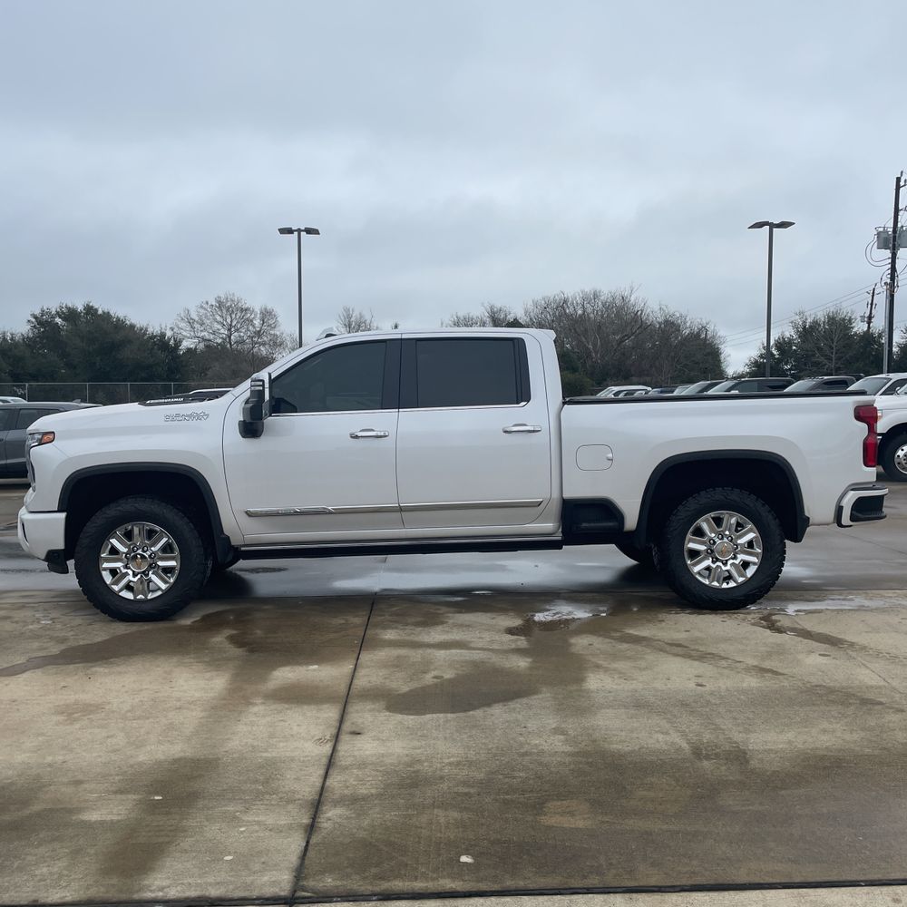 2024 Chevrolet Silverado 2500HD High Country