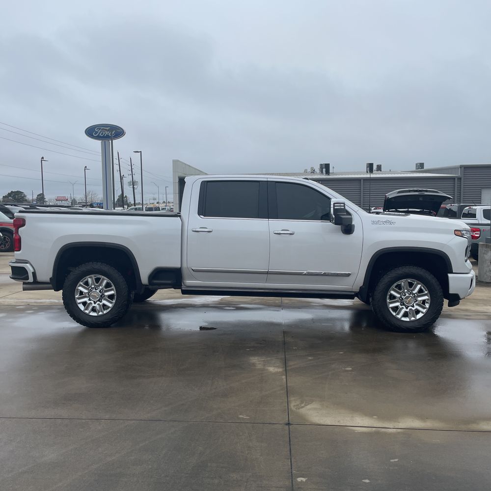 2024 Chevrolet Silverado 2500HD High Country