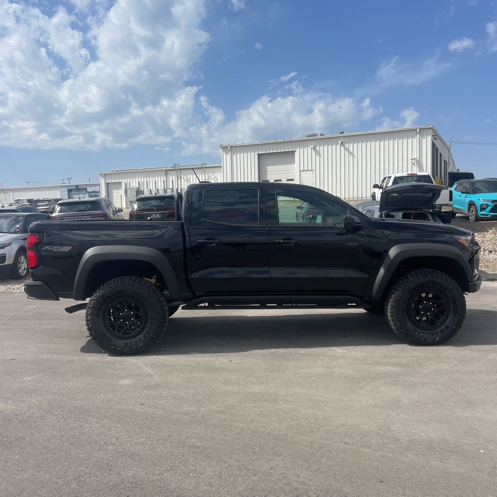 2024 Chevrolet Colorado ZR2