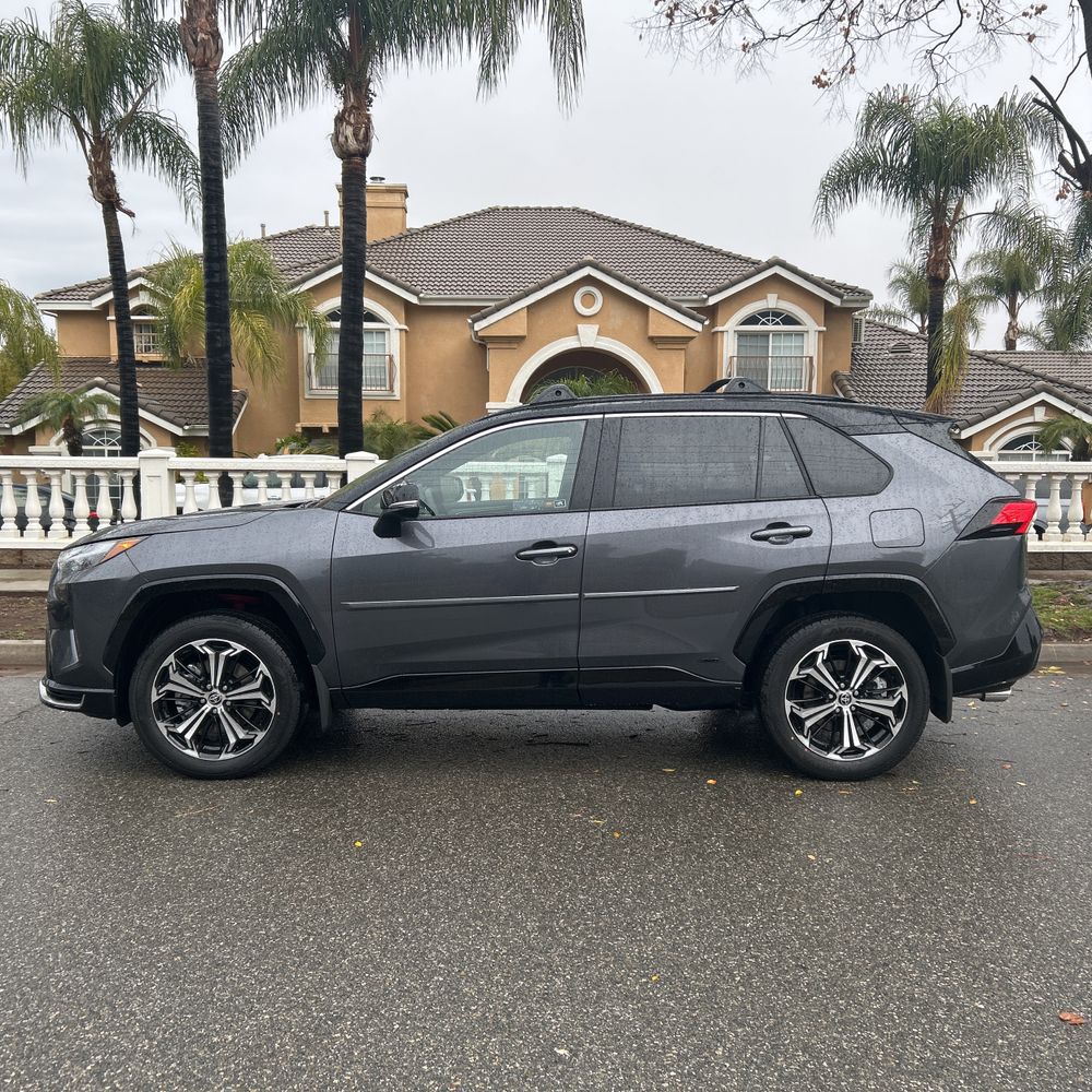 2025 Toyota RAV4 Plug-in Hybrid XSE