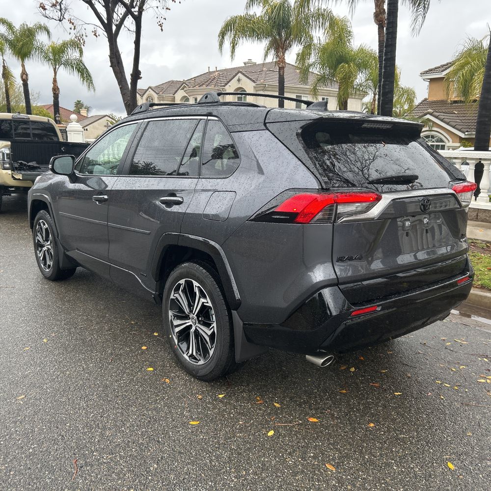 2025 Toyota RAV4 Plug-in Hybrid XSE