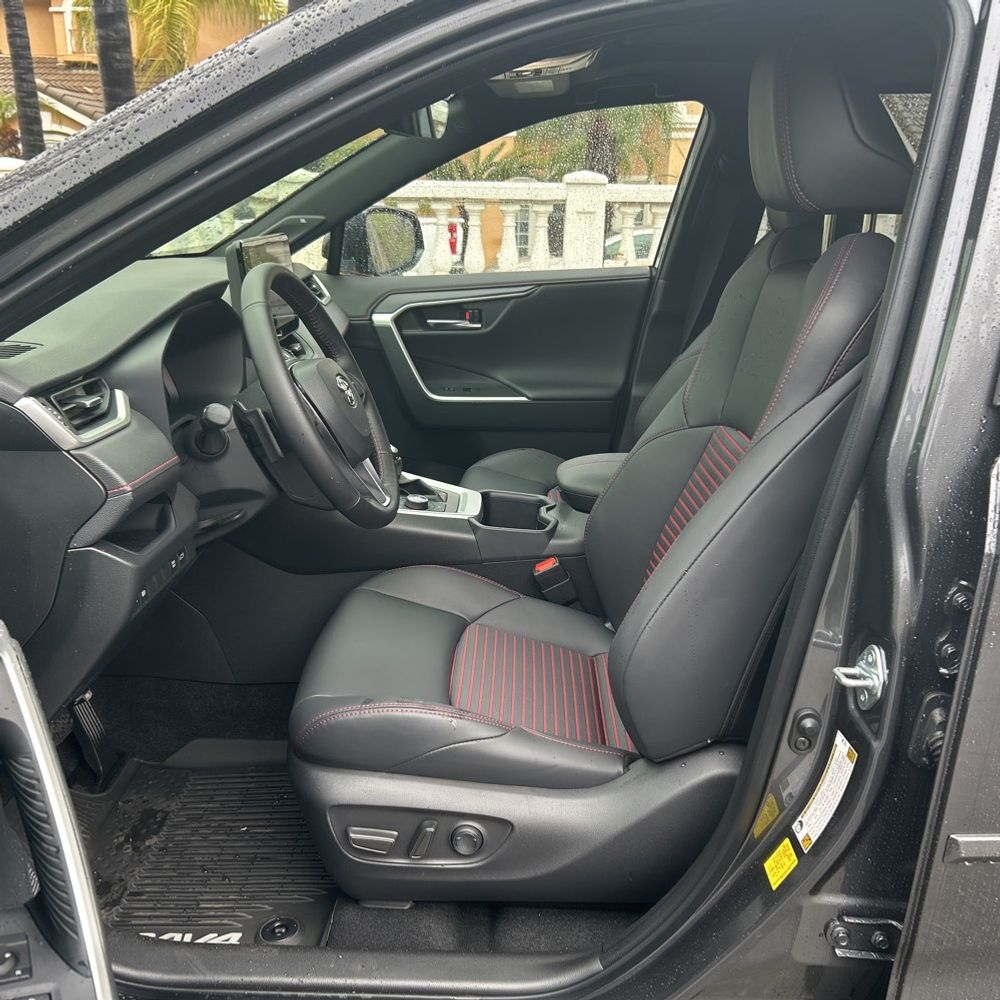 2025 Toyota RAV4 Plug-in Hybrid XSE