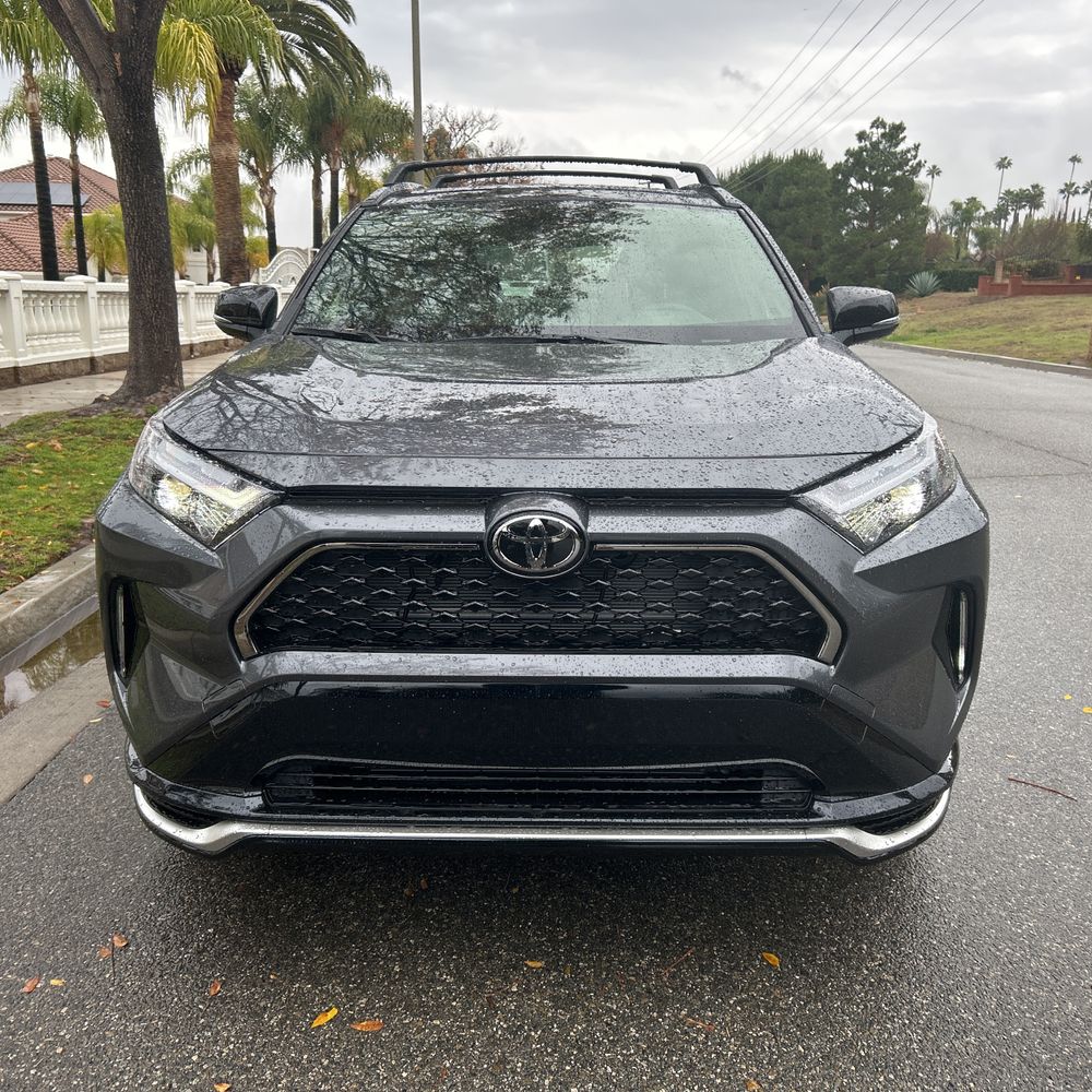 2025 Toyota RAV4 Plug-in Hybrid XSE