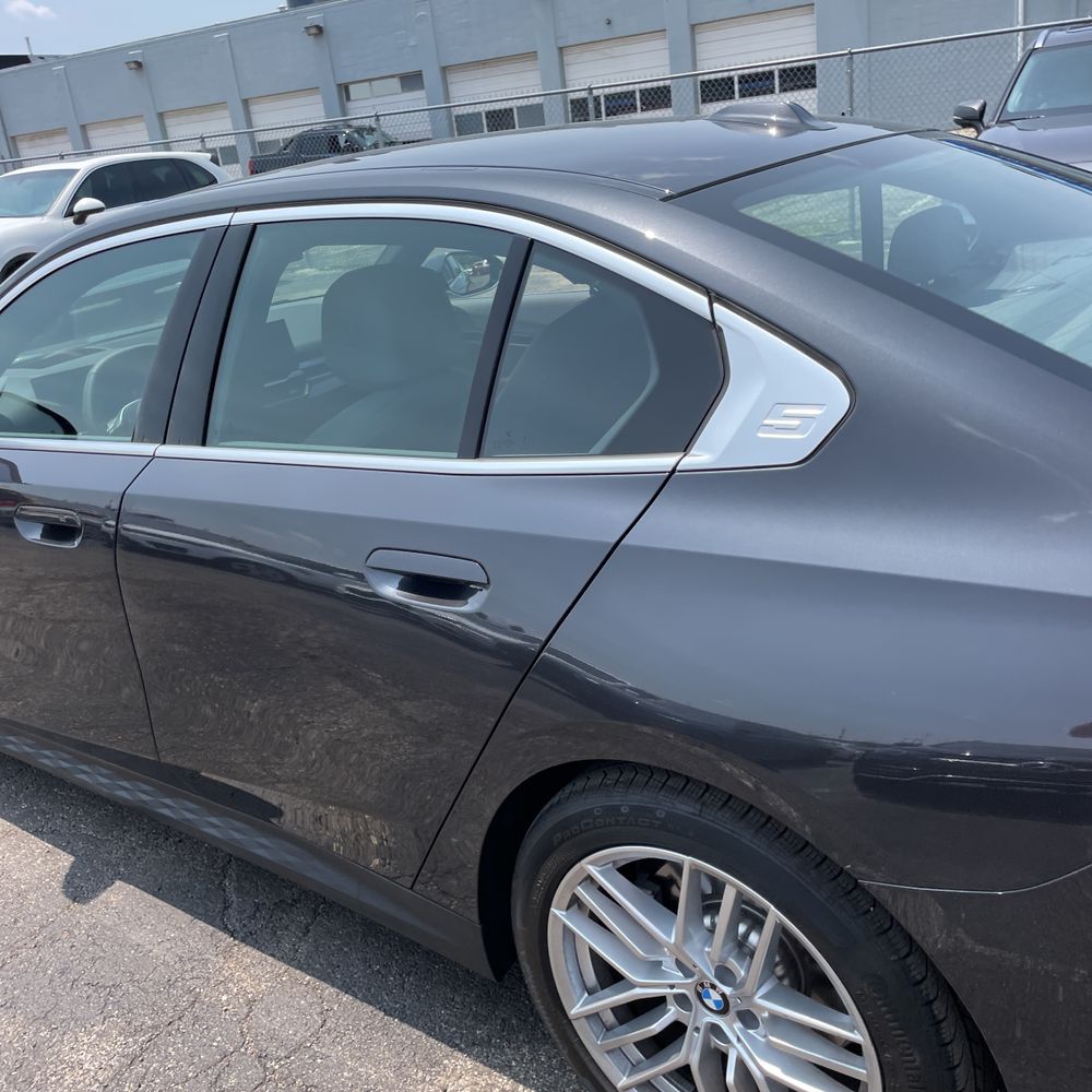 2025 BMW 5-Series 540i xDrive
