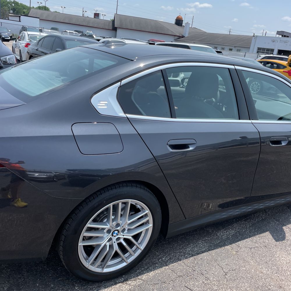 2025 BMW 5-Series 540i xDrive