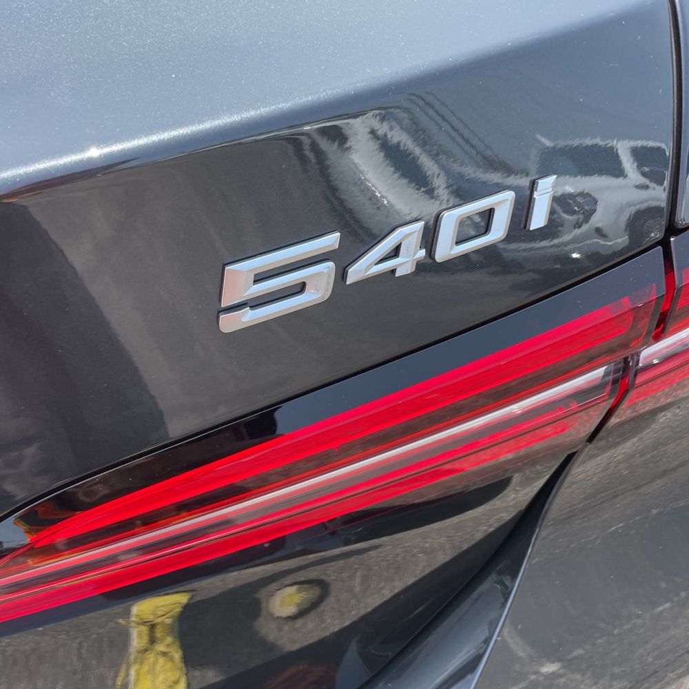 2025 BMW 5-Series 540i xDrive