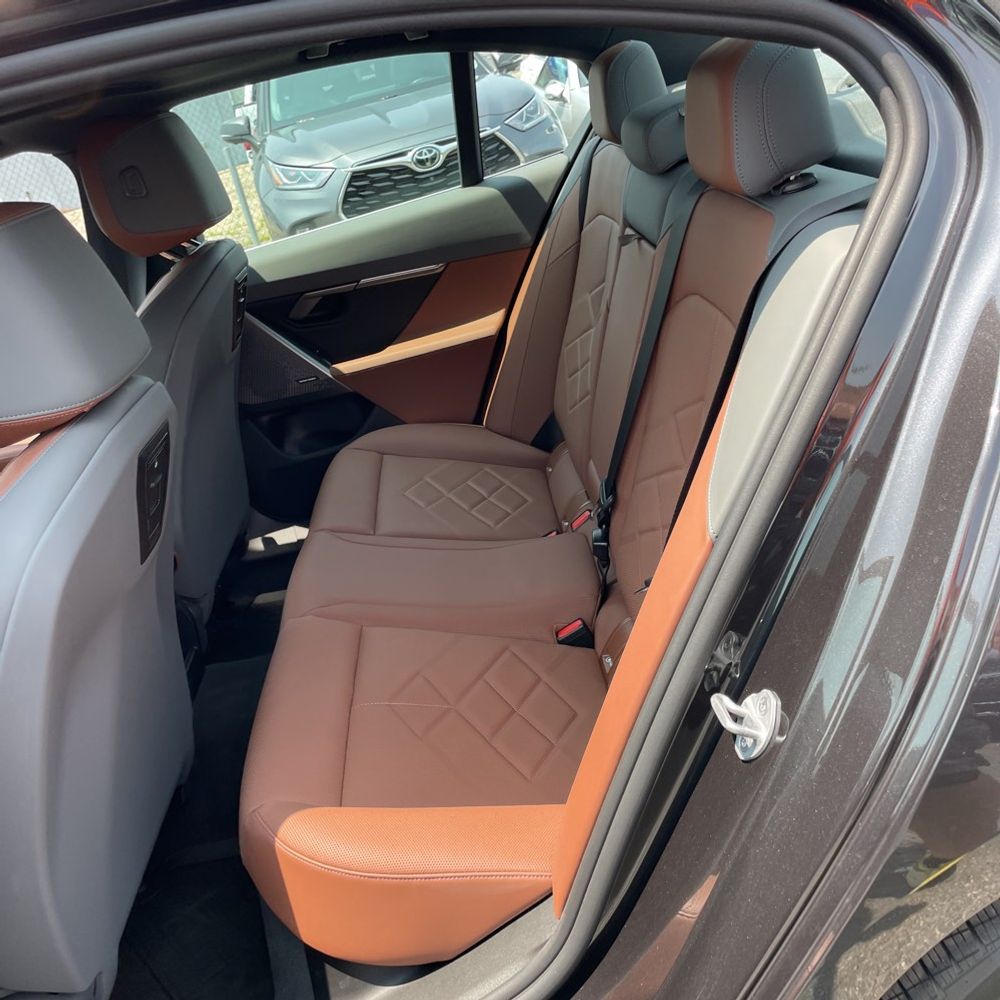2025 BMW 5-Series 540i xDrive