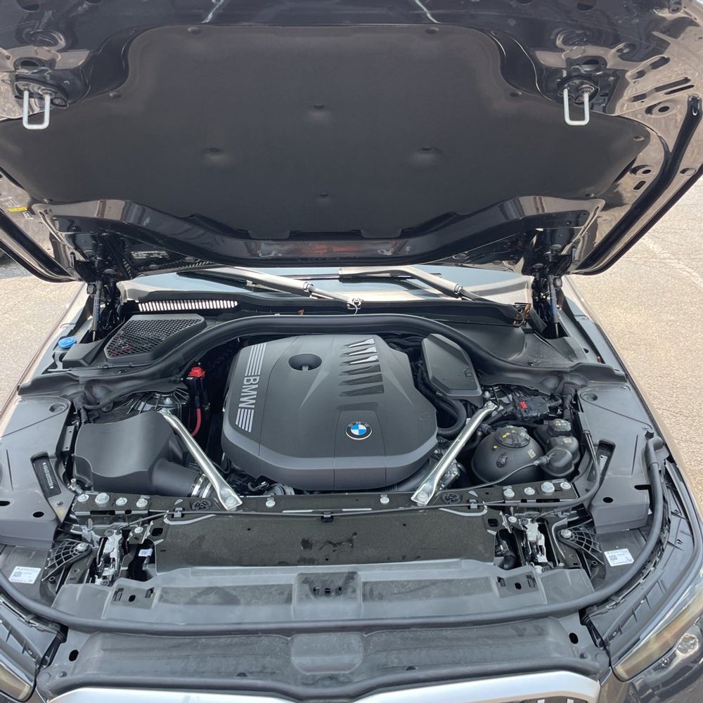 2025 BMW 5-Series 540i xDrive
