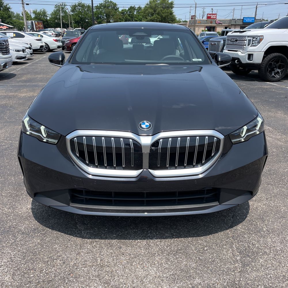 2025 BMW 5-Series 540i xDrive