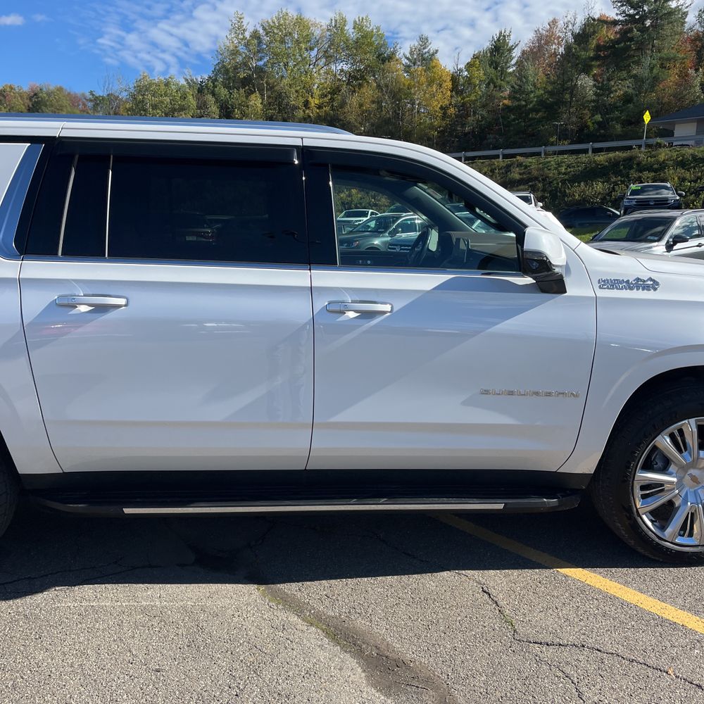 2021 Chevrolet Suburban High Country