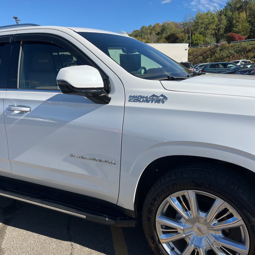 2021 Chevrolet Suburban High Country