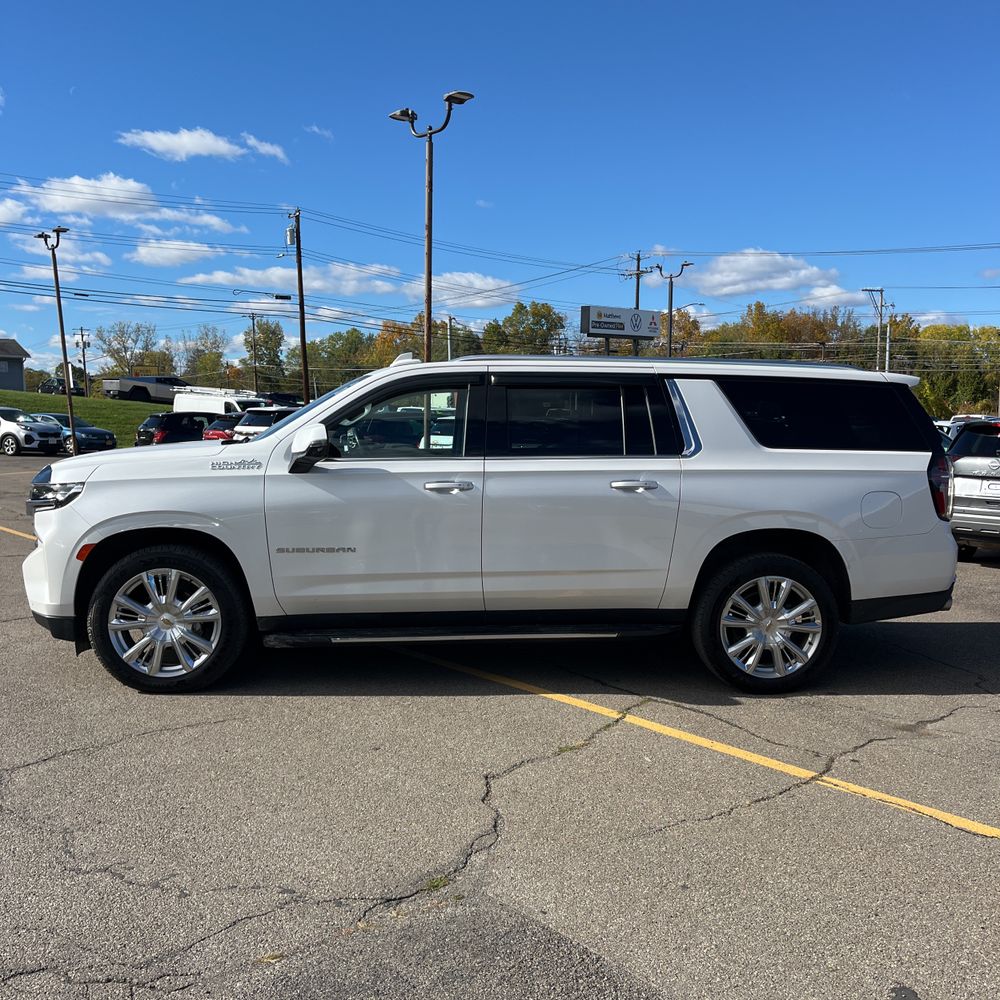 2021 Chevrolet Suburban High Country