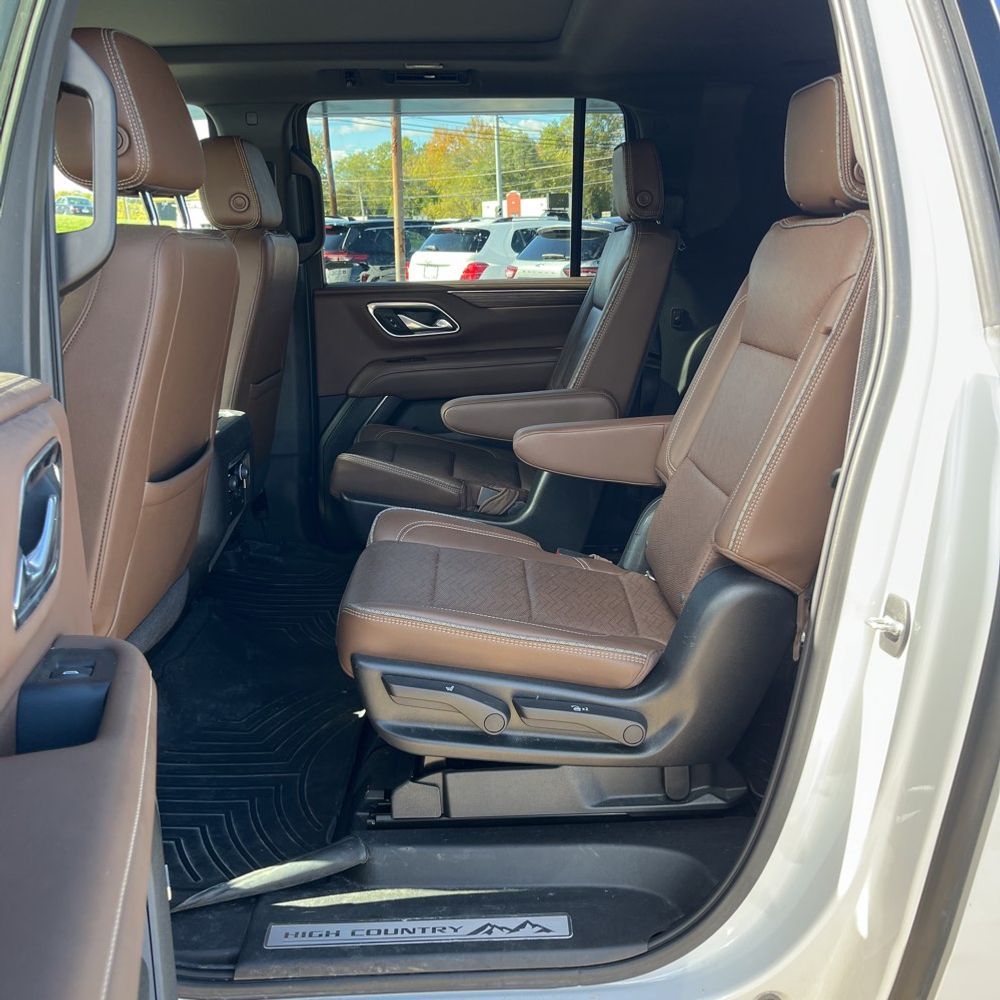 2021 Chevrolet Suburban High Country