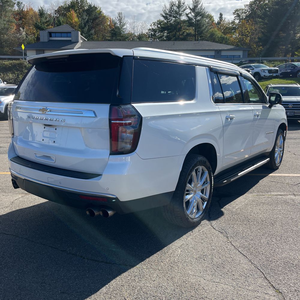 2021 Chevrolet Suburban High Country