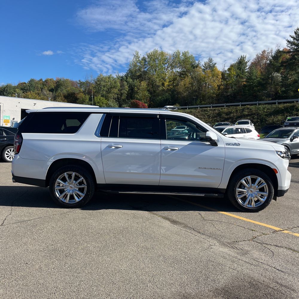 2021 Chevrolet Suburban High Country