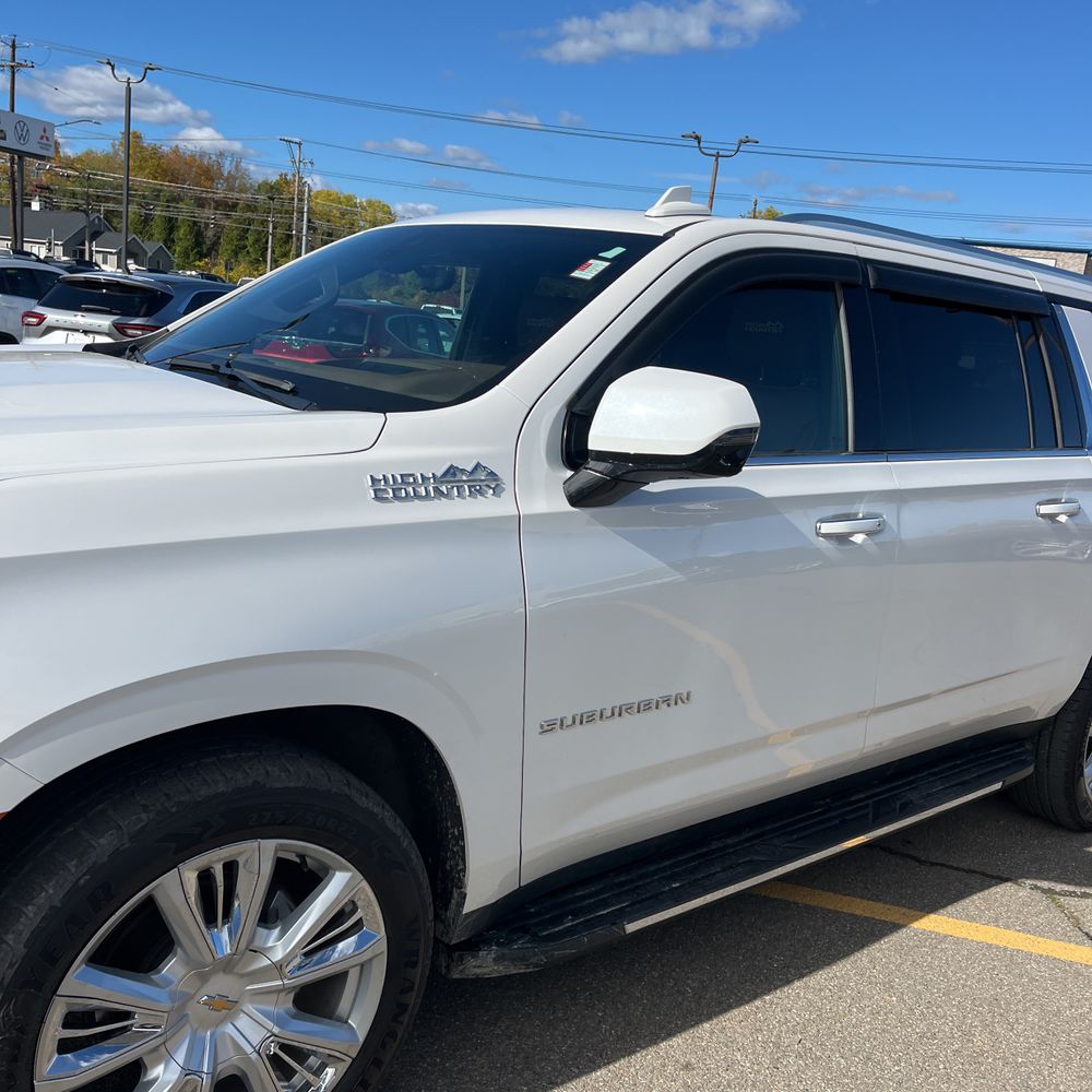 2021 Chevrolet Suburban High Country