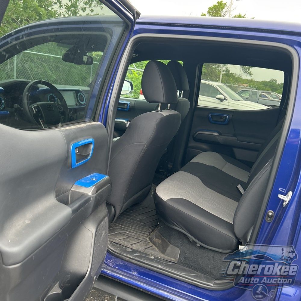 2023 Toyota Tacoma TRD Off-Road