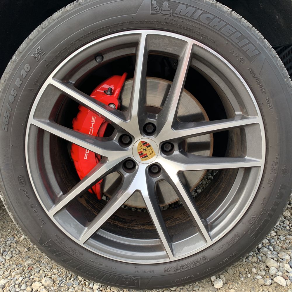 2022 Porsche Macan S
