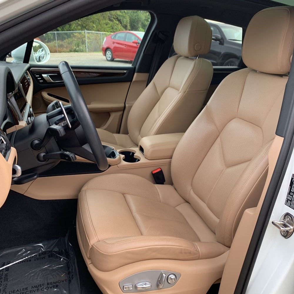 2022 Porsche Macan S