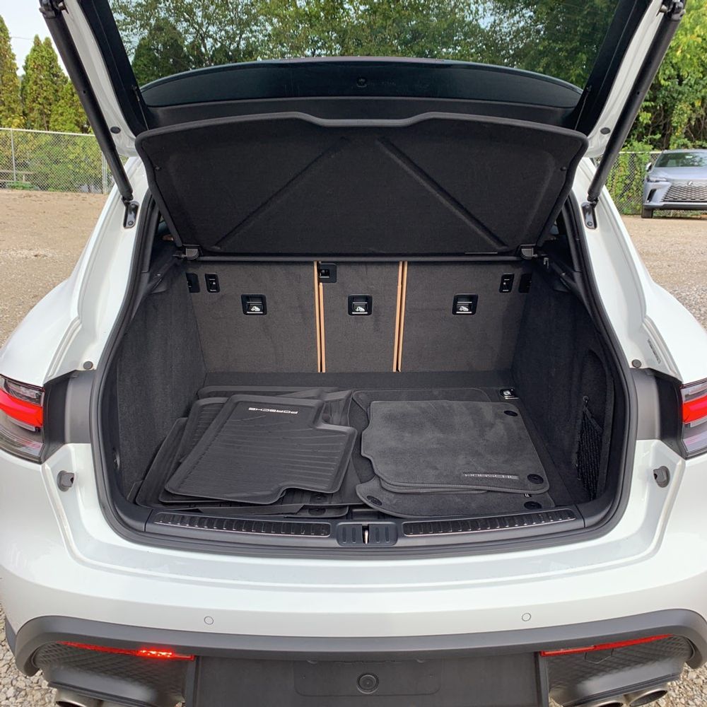 2022 Porsche Macan S