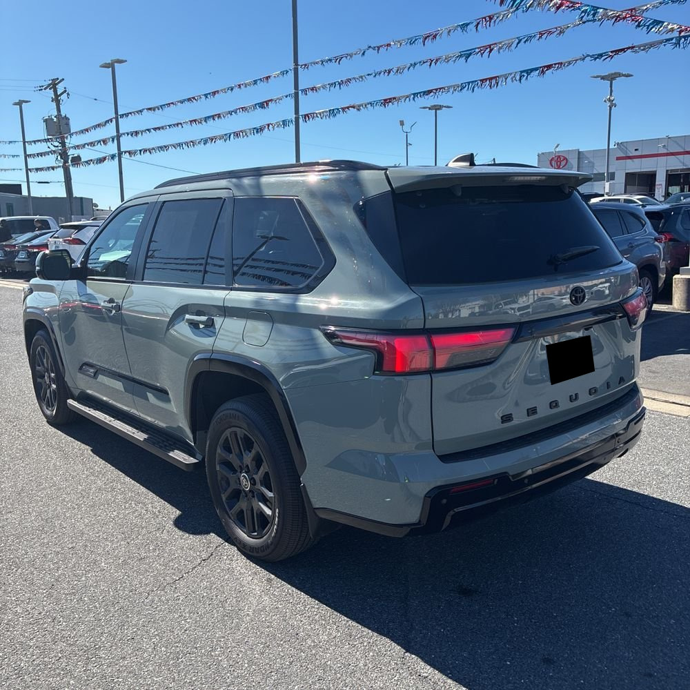2024 Toyota Sequoia Platinum