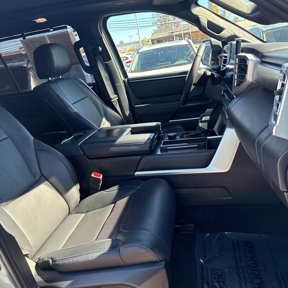 2024 Toyota Sequoia Platinum