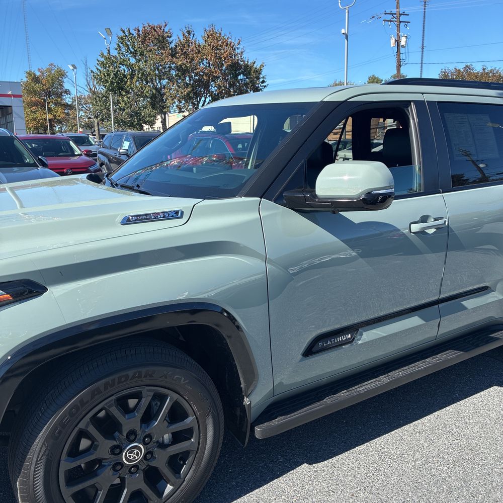 2024 Toyota Sequoia Platinum