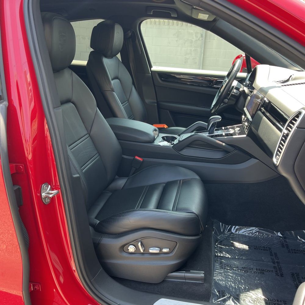 2021 Porsche Cayenne Coupe