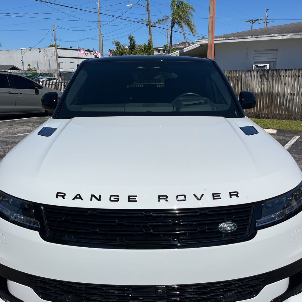 2025 Land Rover Range Rover Sport P550e Autobiography