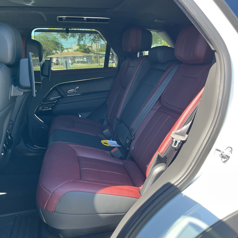 2025 Land Rover Range Rover Sport P550e Autobiography