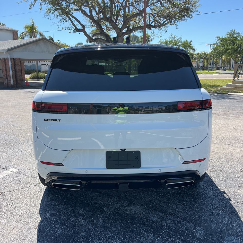 2025 Land Rover Range Rover Sport P550e Autobiography