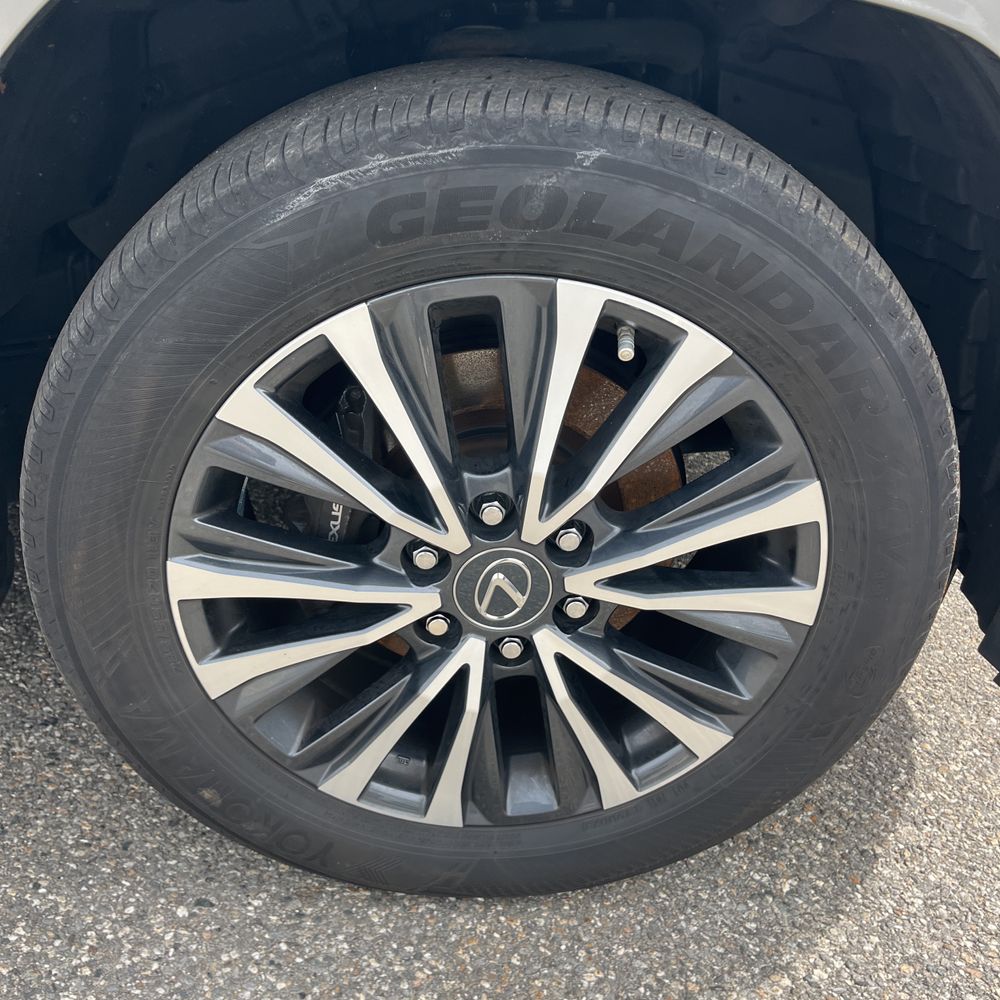 2023 Lexus LX 600 Premium