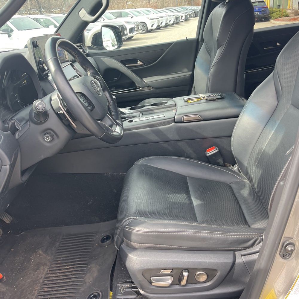 2023 Lexus LX 600 Premium