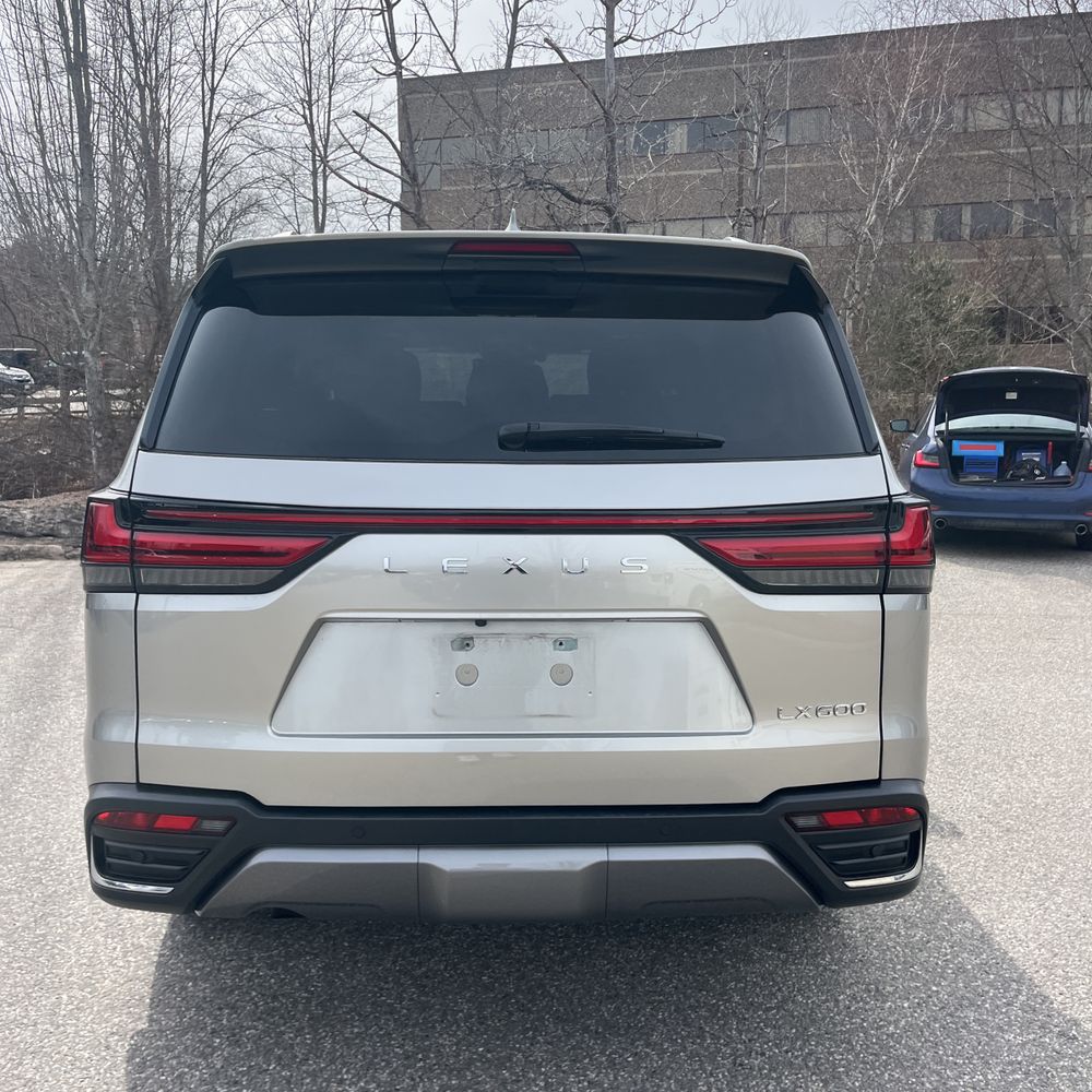 2023 Lexus LX 600 Premium