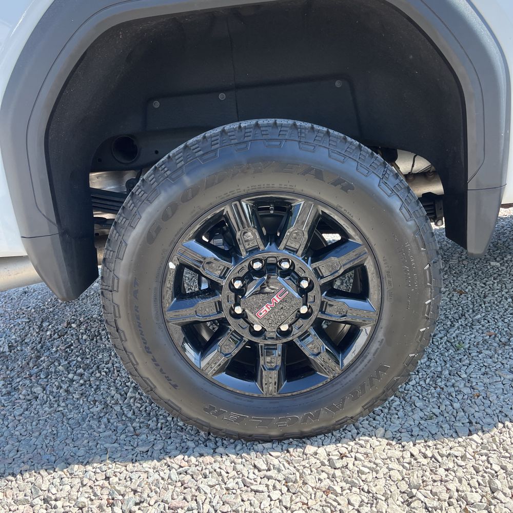 2025 GMC Sierra 2500HD AT4