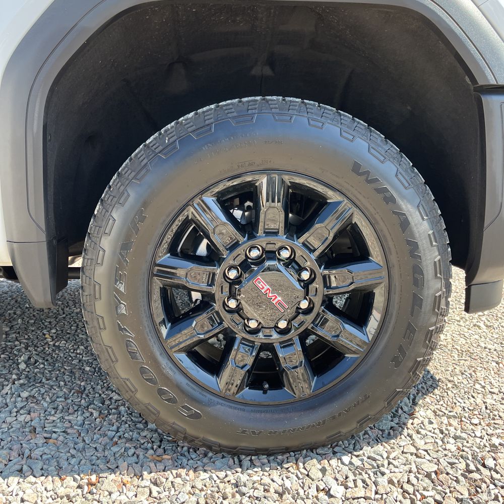2025 GMC Sierra 2500HD AT4