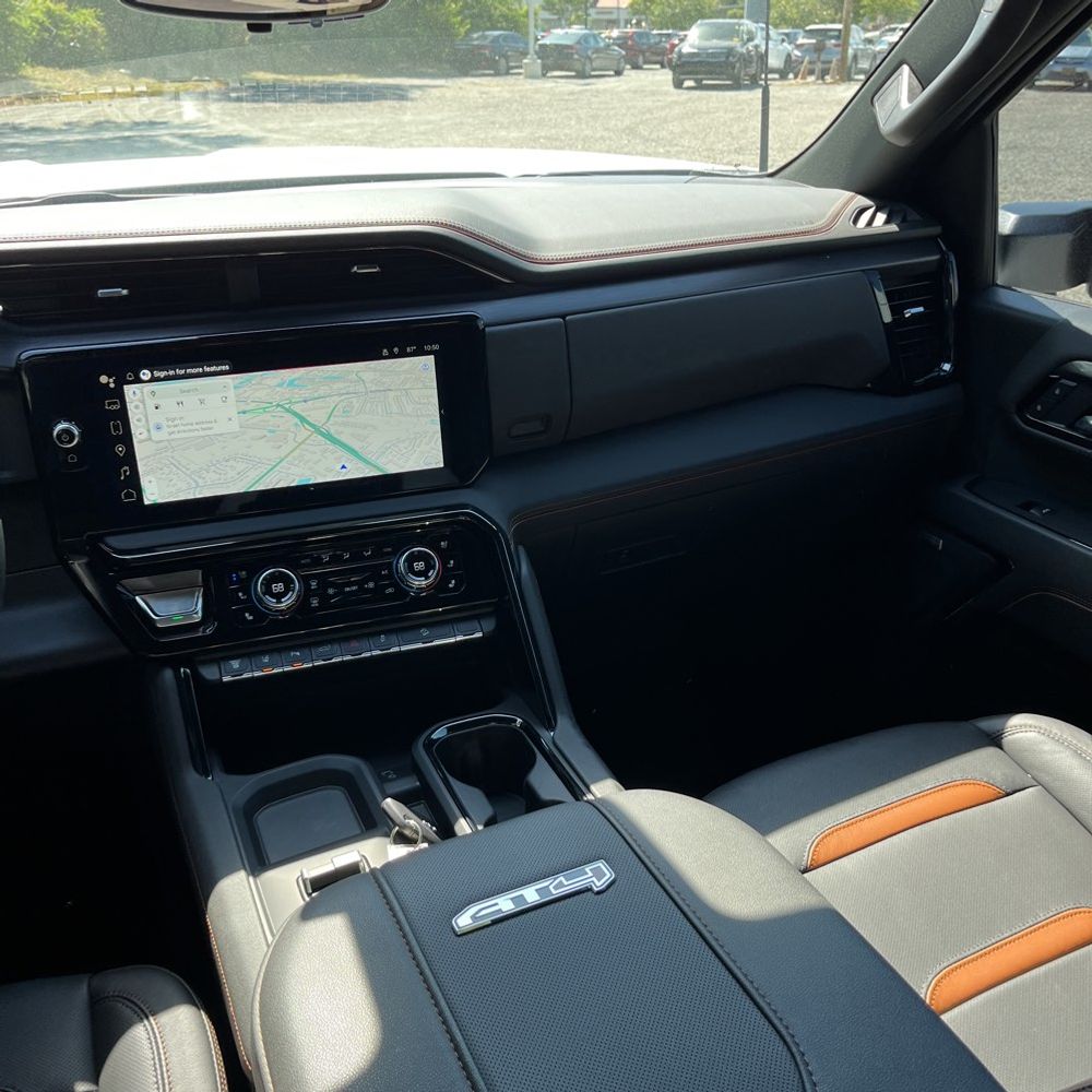2025 GMC Sierra 2500HD AT4