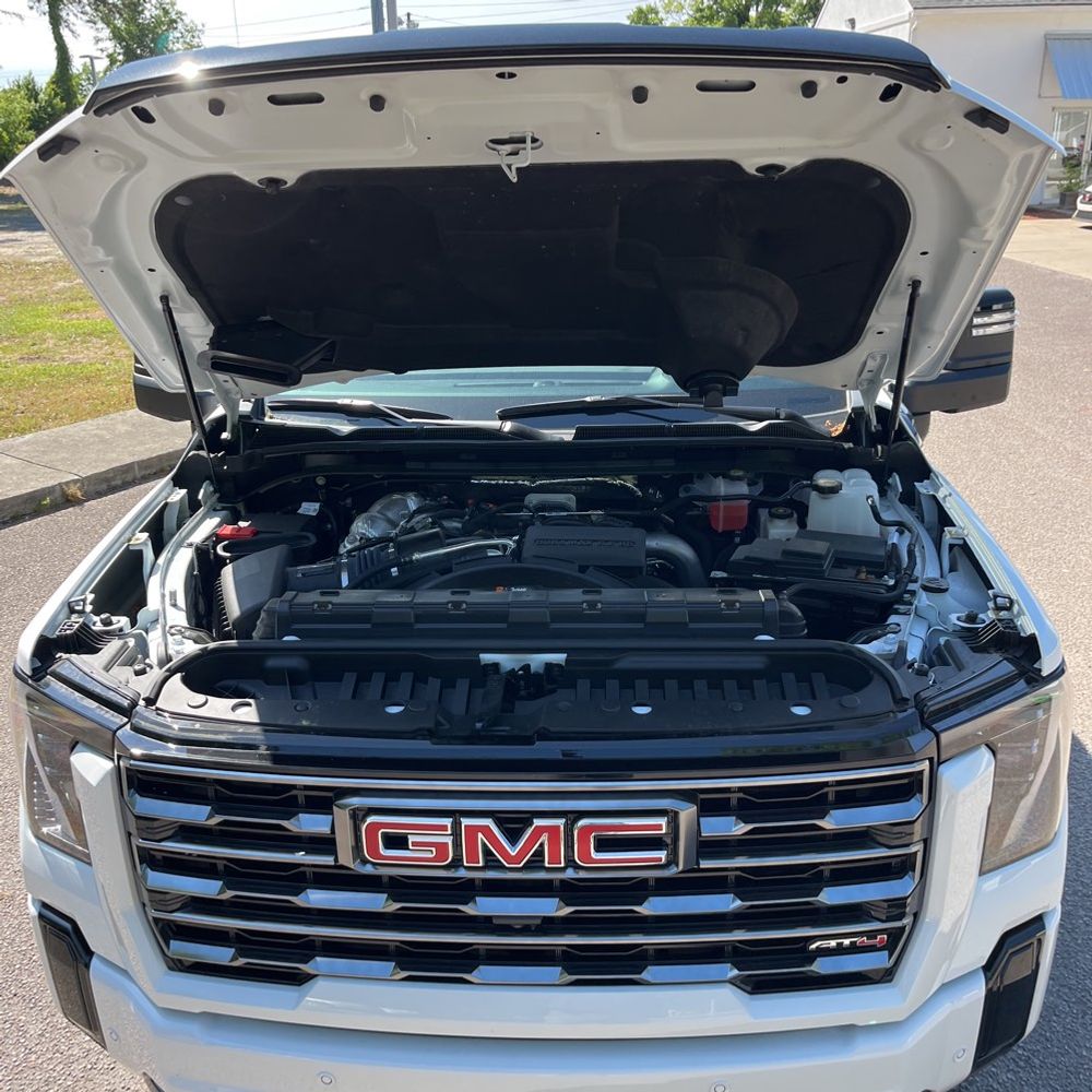2025 GMC Sierra 2500HD AT4
