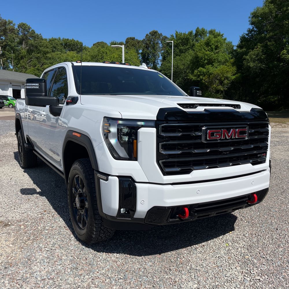 2025 GMC Sierra 2500HD AT4