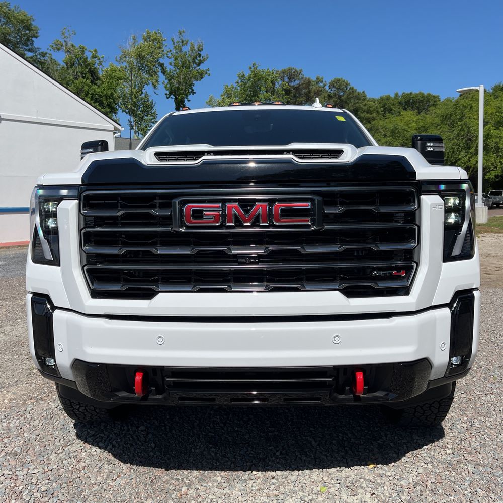 2025 GMC Sierra 2500HD AT4