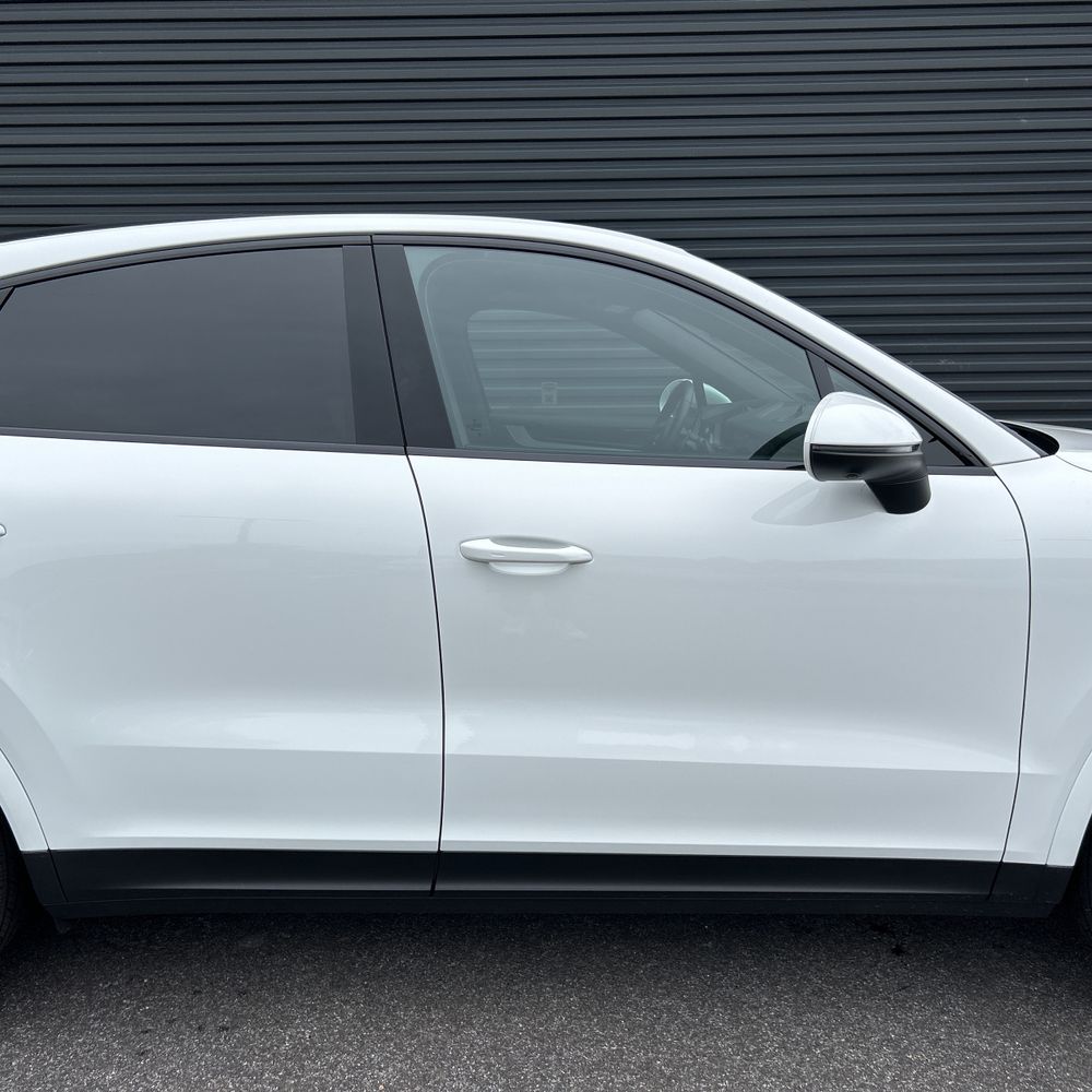 2025 Porsche Cayenne Base